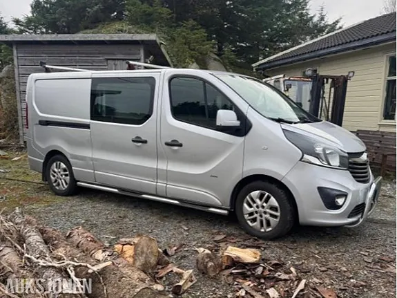 Opel Vivaro 2015 photo 3