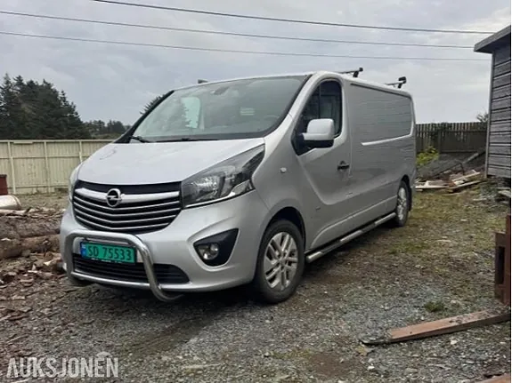Opel Vivaro 2015 photo 2