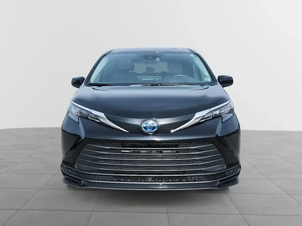 Toyota Sienna 2025 photo 2