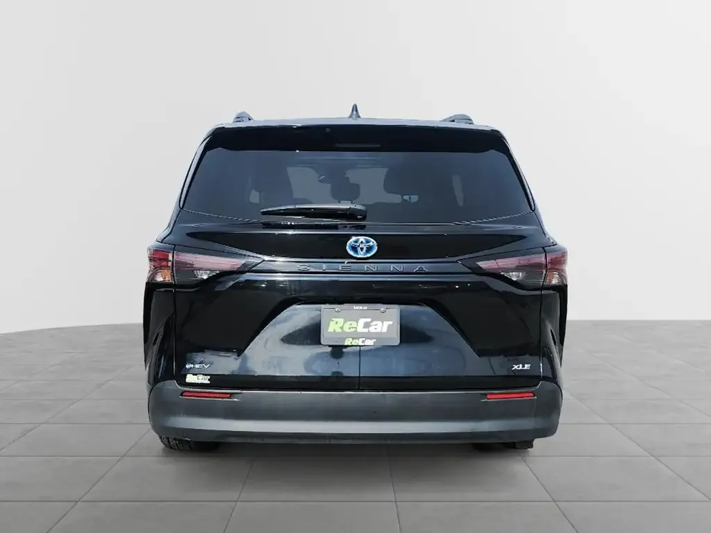 Toyota Sienna 2025 photo 3