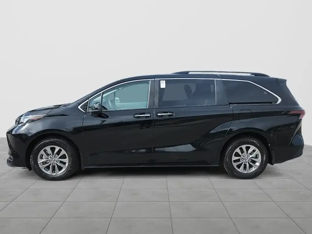 Toyota Sienna 2025 photo 5