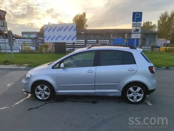Volkswagen Golf Plus 2008 photo 5