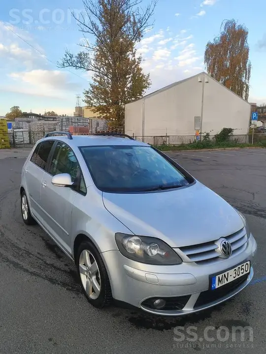 Volkswagen Golf Plus 2008 photo 2