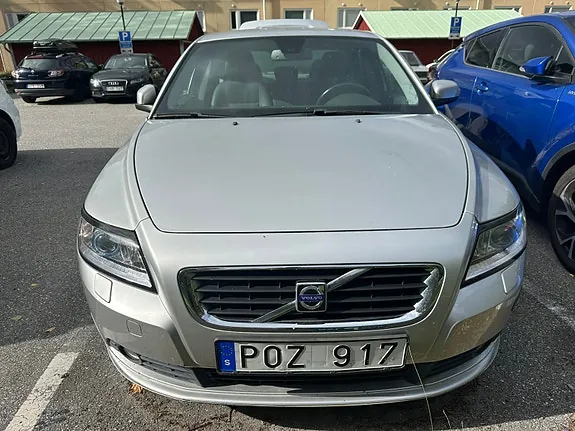 Volvo S40 2009 photo 2