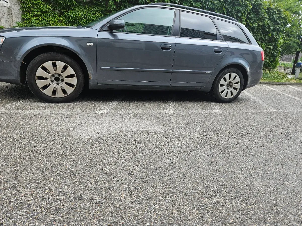 Audi A4 2006 photo 2