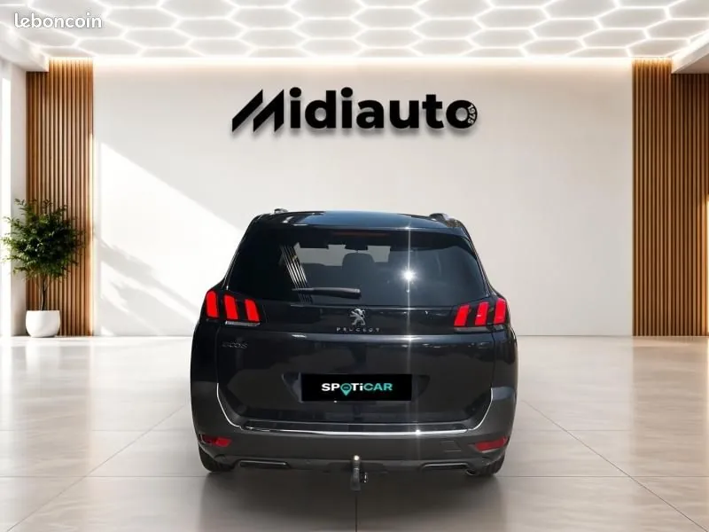 Peugeot 5008 2020 photo 4