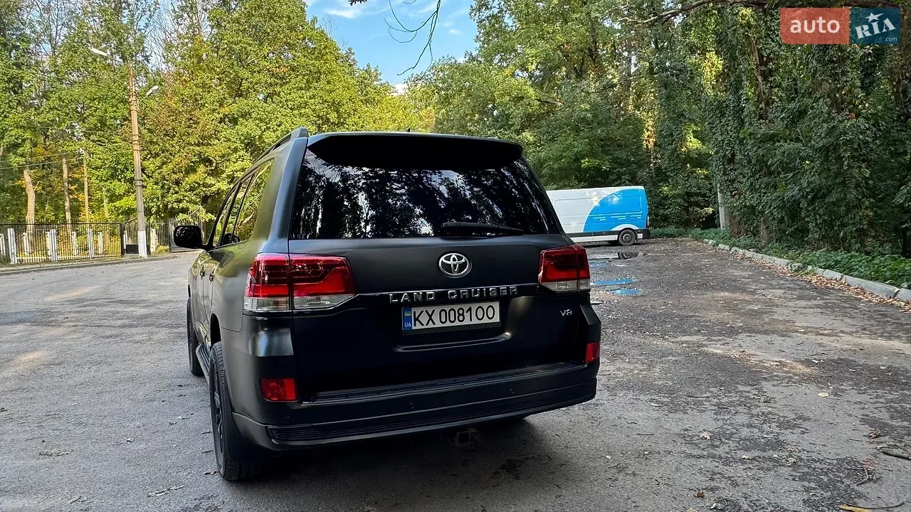 Toyota Land Cruiser 2015 photo 2