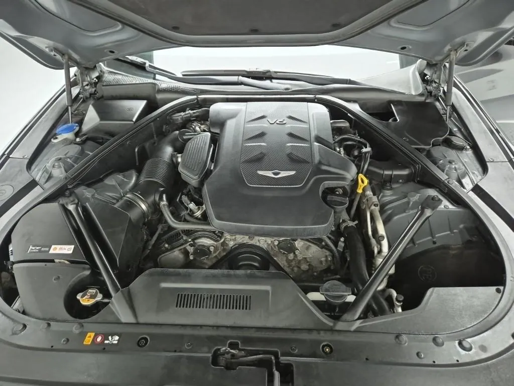Genesis G80 2017 photo 5