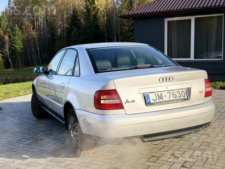 Audi A4 1999 photo 4