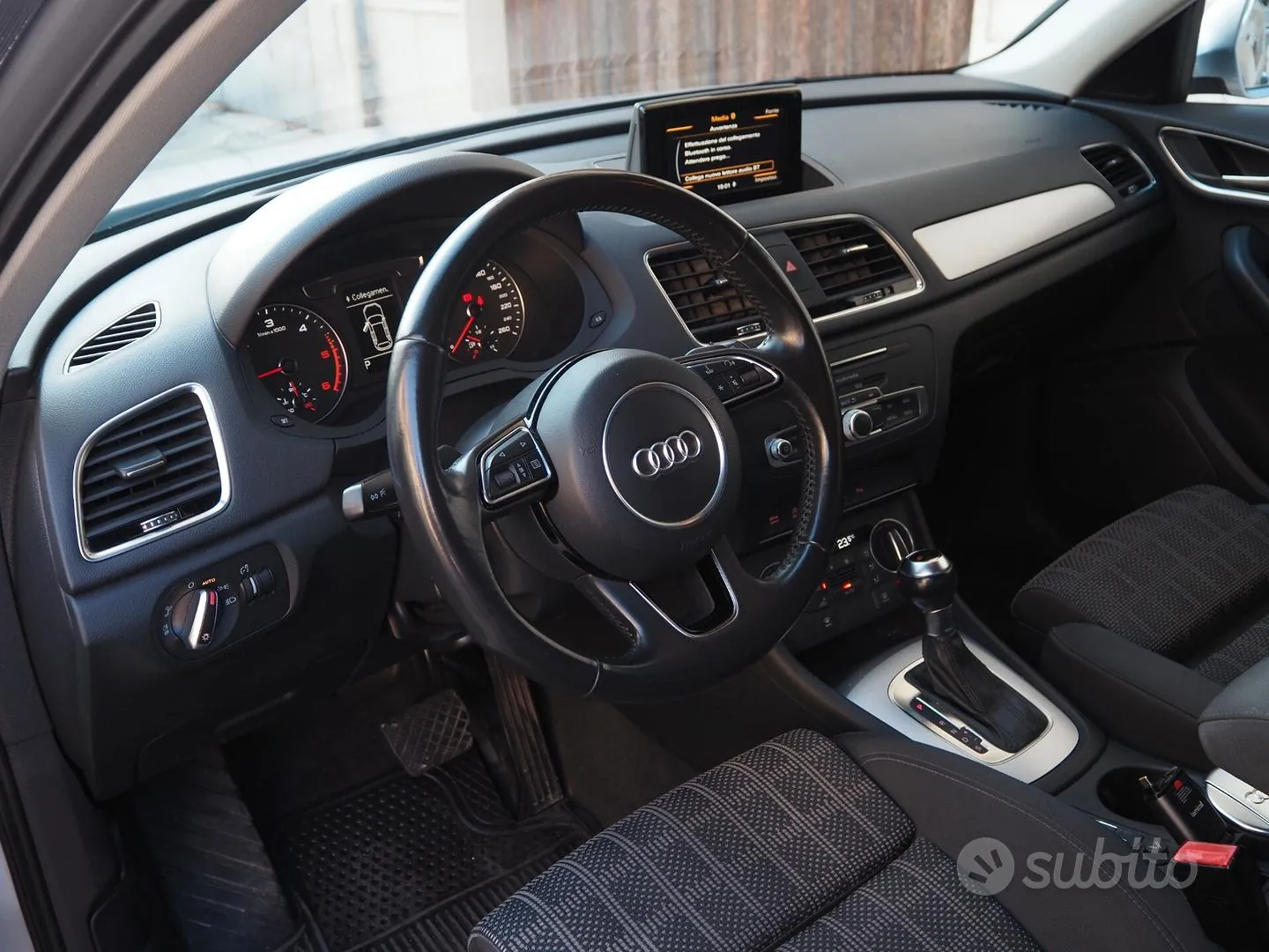 Audi Q3 2017 photo 4