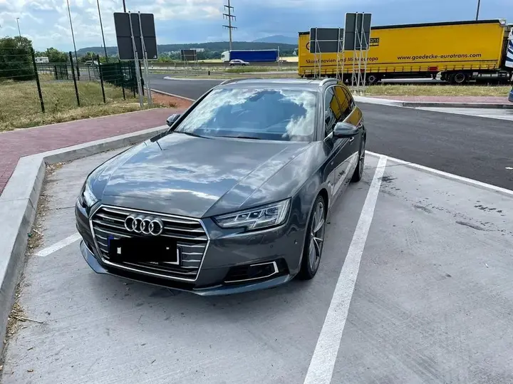Audi A4