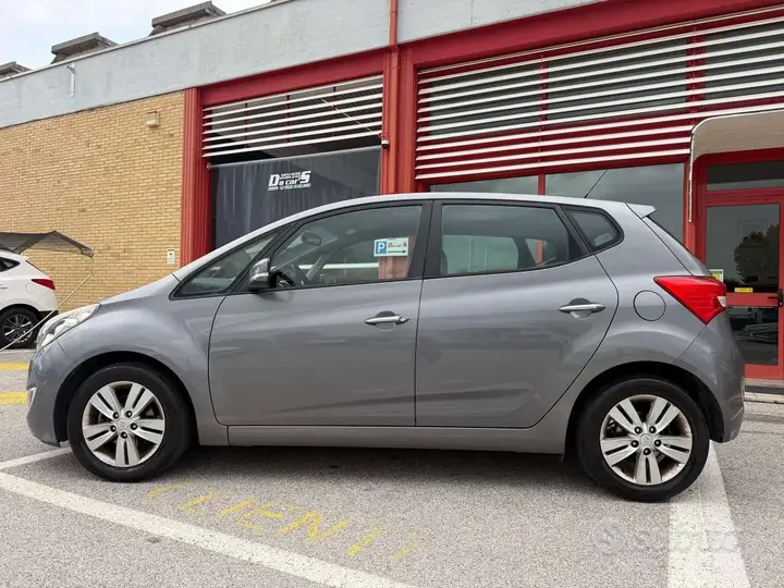 Hyundai Ix20 2012 photo 3