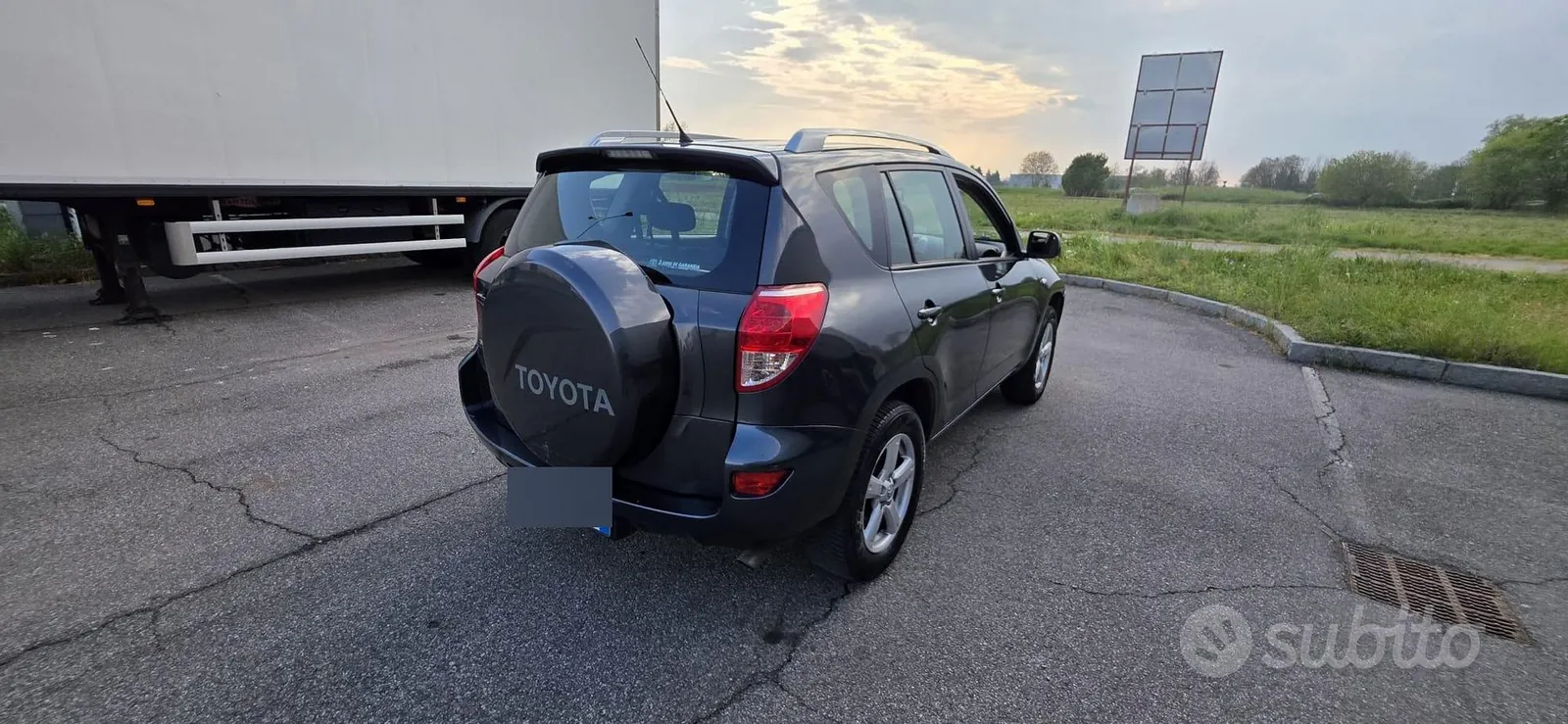 Toyota Rav4 2008 photo 2