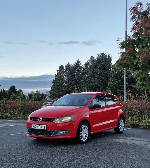 Volkswagen Polo 2012 photo 2