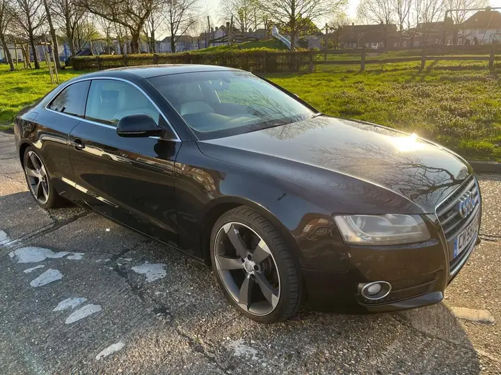 Audi A5 2008 photo 2