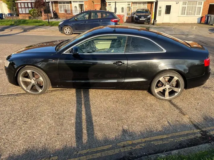 Audi A5 2008 photo 3