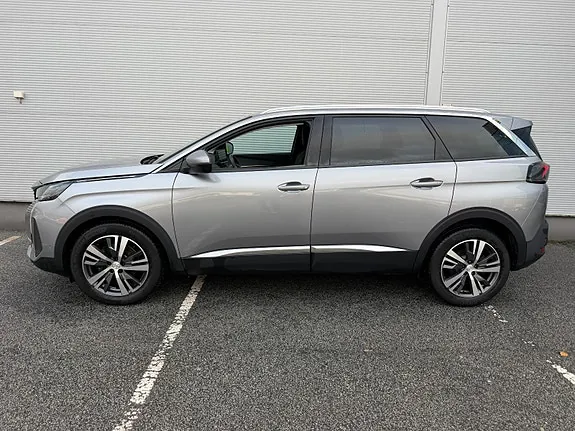 Peugeot 5008 2021 photo 2