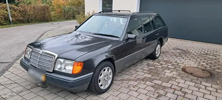 Mercedes-Benz W124