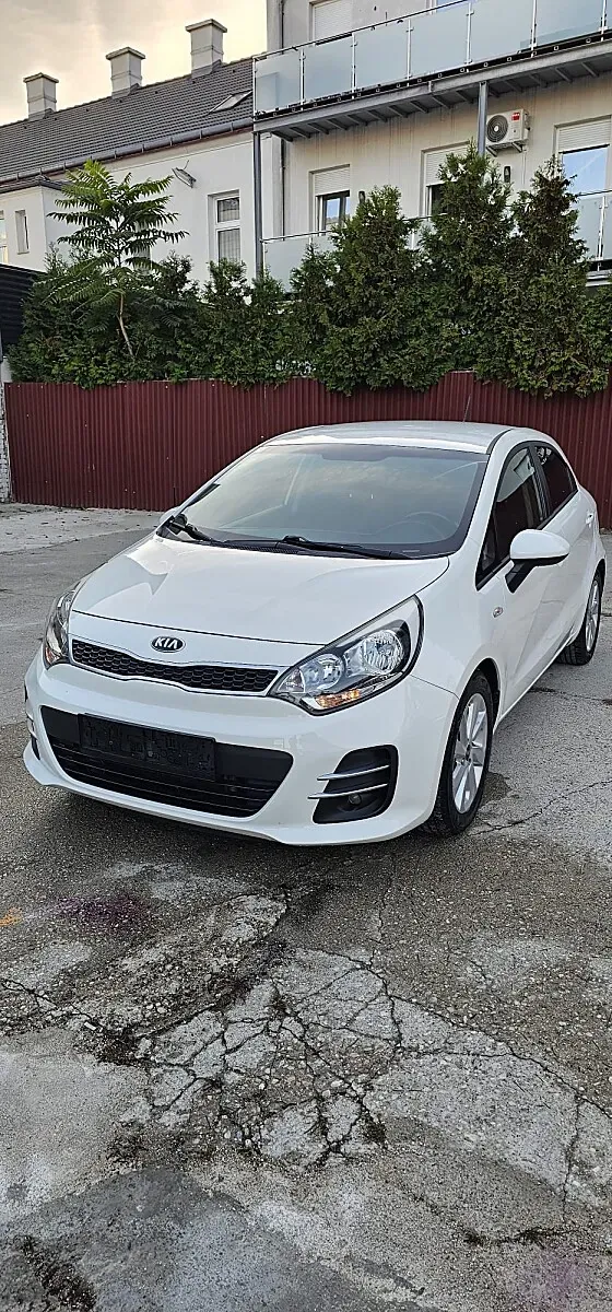 Kia Rio 2017 photo 2