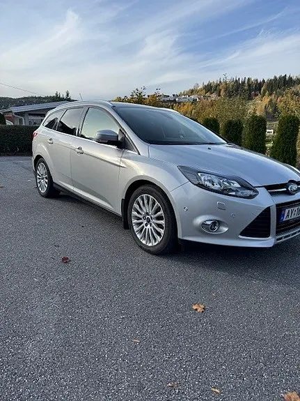 Ford Focus 2012 photo 3
