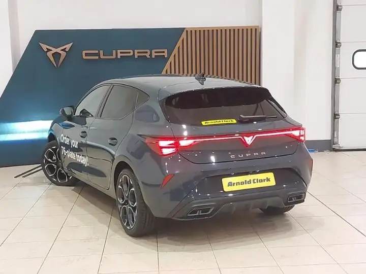 Cupra Leon 2026 photo 2
