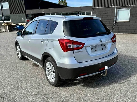 Suzuki S-Cross 2016 photo 4