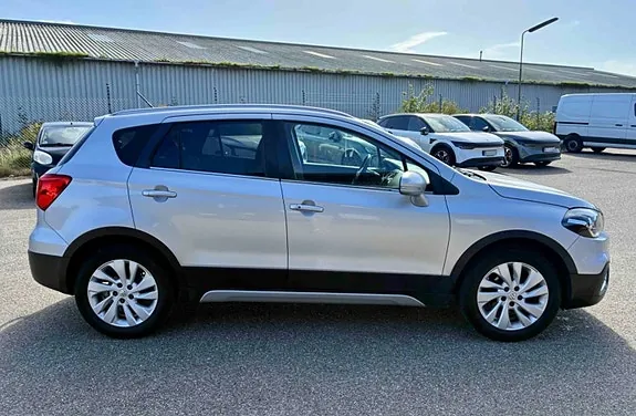 Suzuki S-Cross 2016 photo 5
