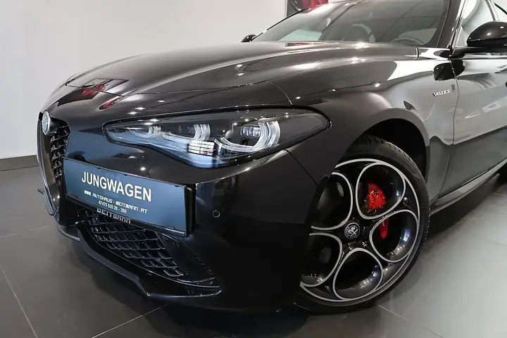 Alfa Romeo Giulia 2026 photo 2