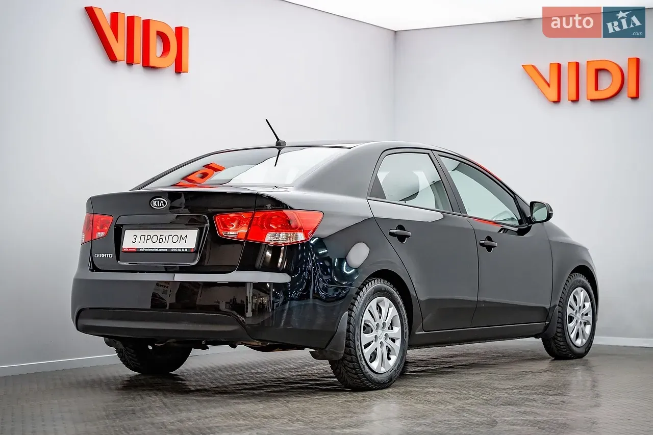 Kia Cerato 2011 photo 2