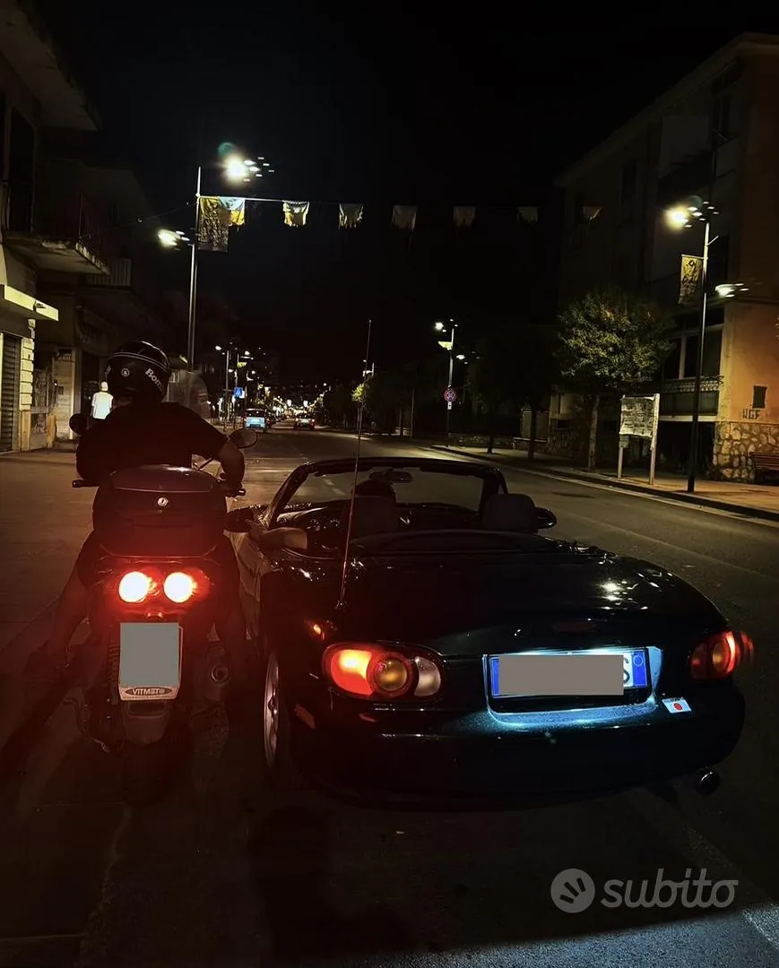 Mazda Mx-5 2000 photo 3