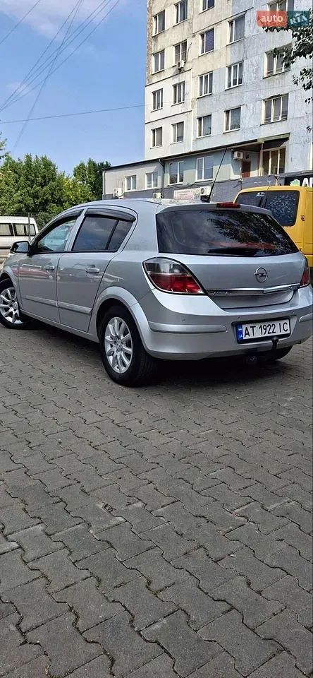 Opel Astra 2009 photo 5