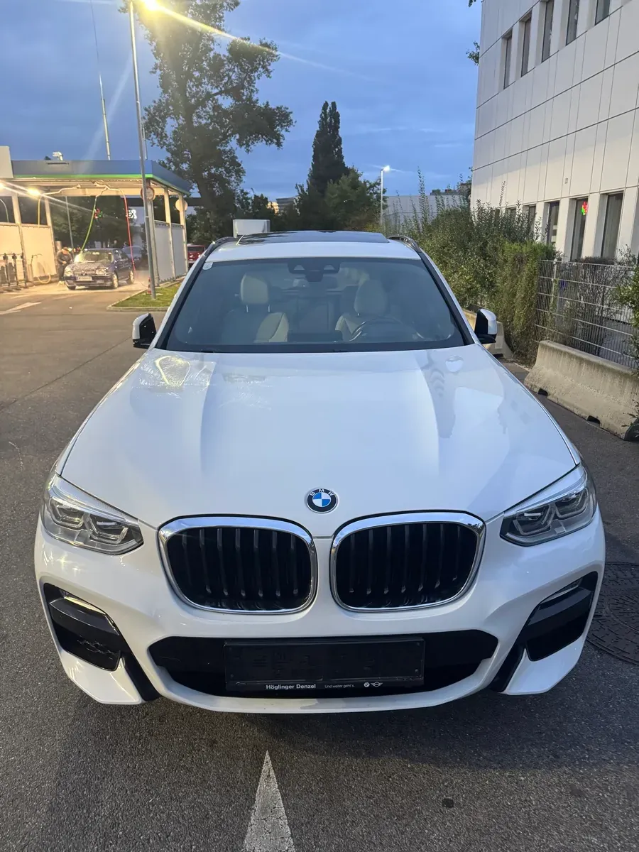 BMW X3 2018 photo 2