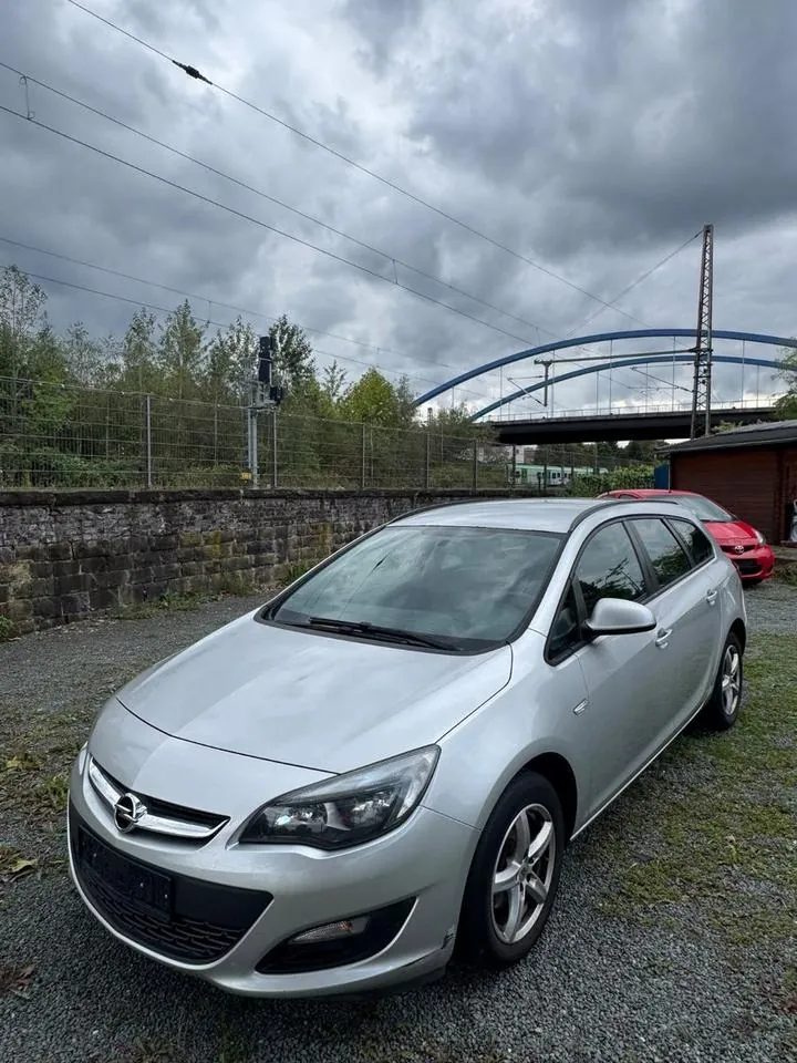 Opel Astra J
