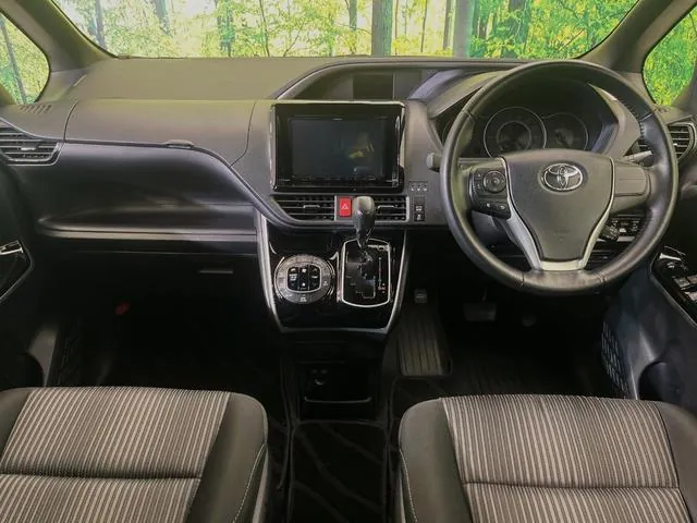 Toyota Voxzie Zs 2020 photo 2
