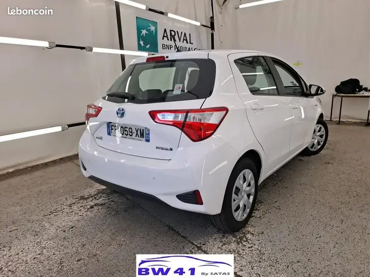 Toyota Yaris 2020 photo 3