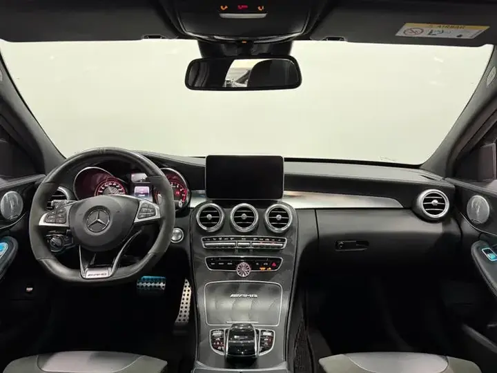 Mercedes-Benz C-Class 2017 photo 2