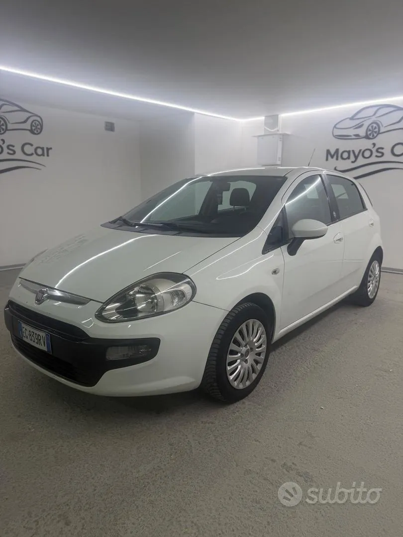 Fiat Punto Evo 2011 photo 2