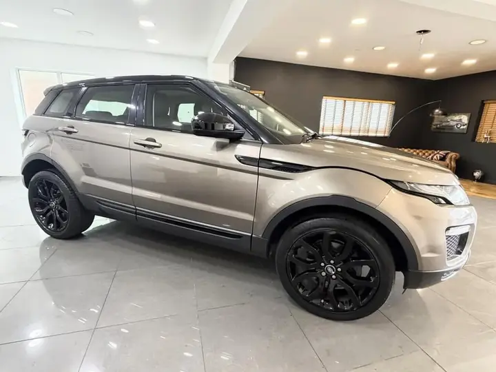 Land Rover Range Rover Evoque 2015 photo 5