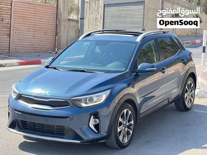 Kia Stonic 2023 photo 2