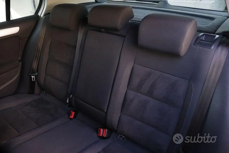 Volkswagen Golf 2012 photo 3