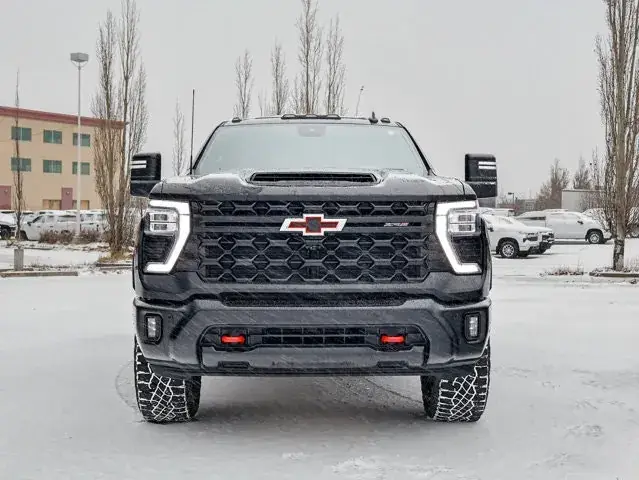 Chevrolet Silverado 2500Hd 2025 photo 3