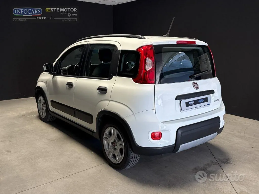 Fiat Panda 2023 photo 2