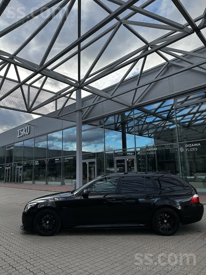 BMW 525 2010 photo 3