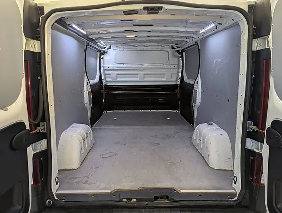 Renault Trafic 2023 photo 5