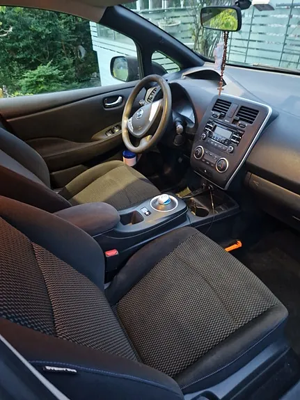 Nissan Leaf 2013 photo 3