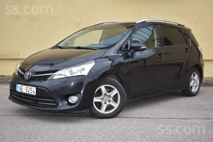 Toyota Verso 2014 photo 4