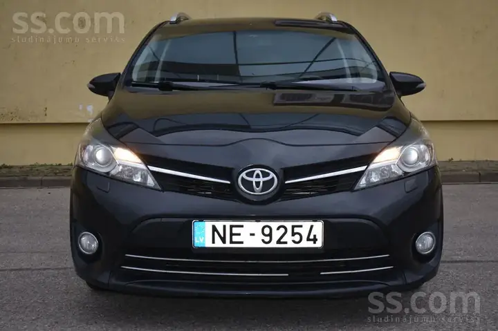 Toyota Verso 2014 photo 3