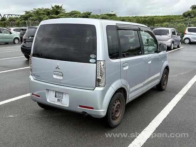 Mitsubishi Ek Wagon 2010 photo 4