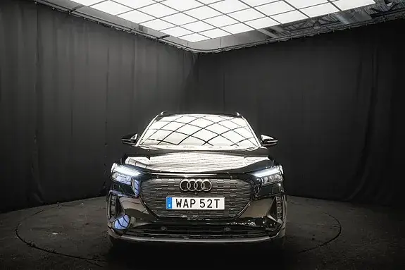 Audi Q4 E-Tron 2023 photo 4