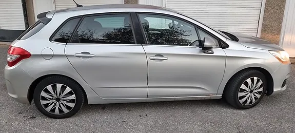 Citroen C4 2011 photo 3